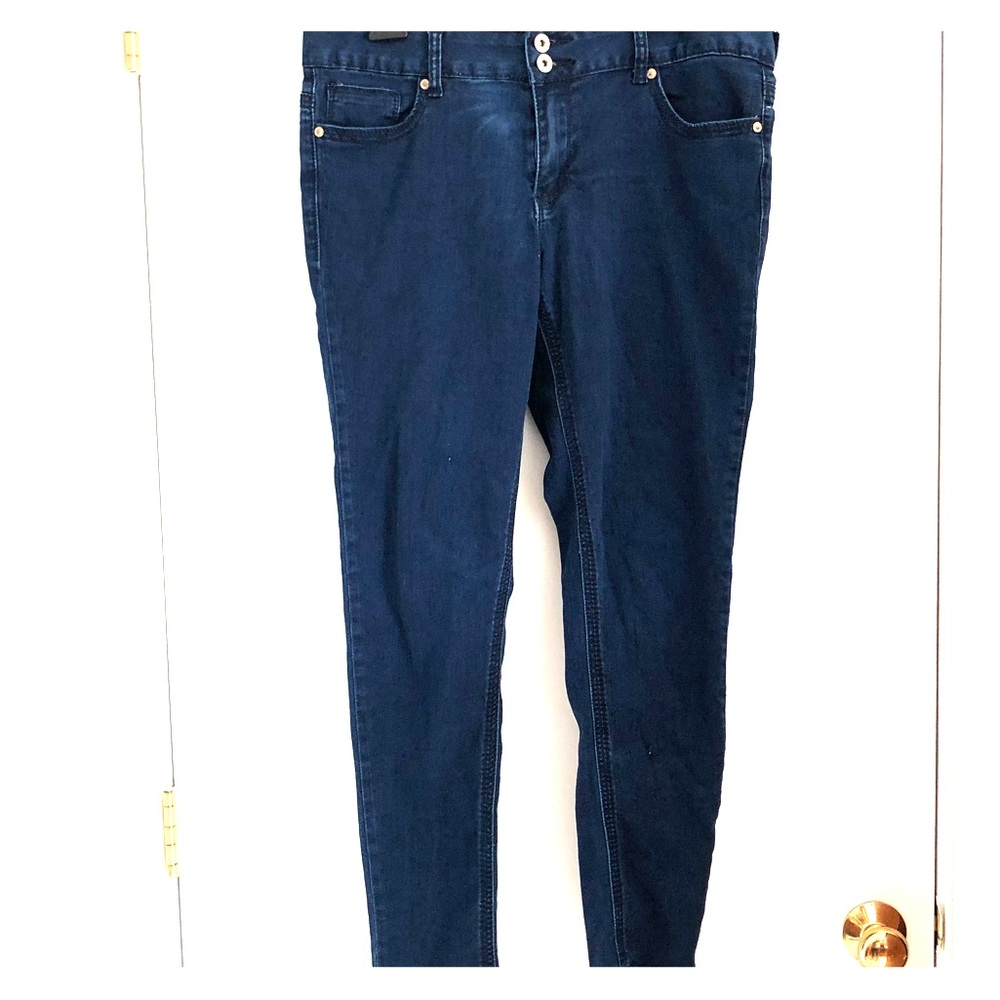 Rue21 Denim Jeggings size 11/12S cute! 👖